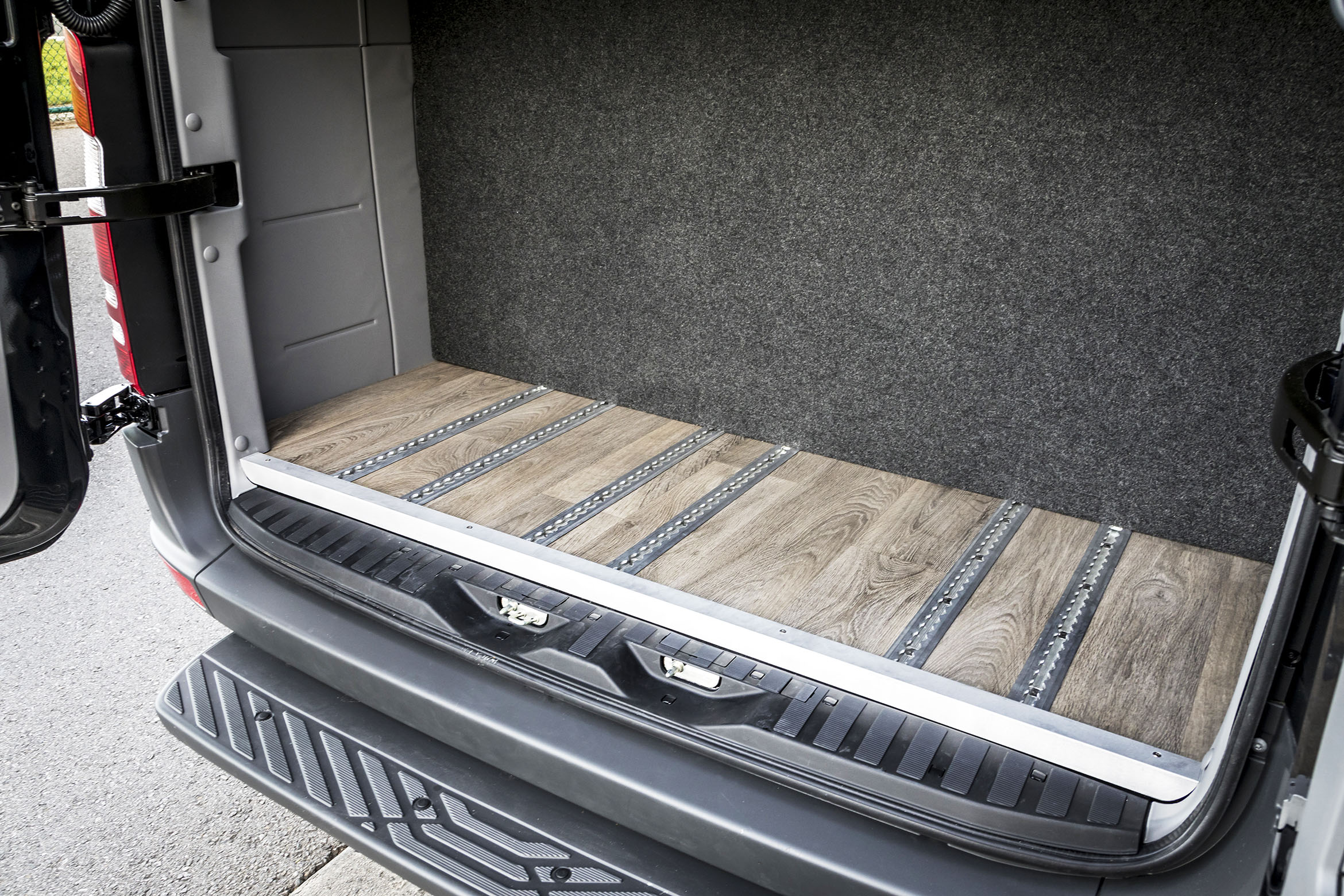 Bespoke Sprinter minibus build 170E15 · S4 photo 21