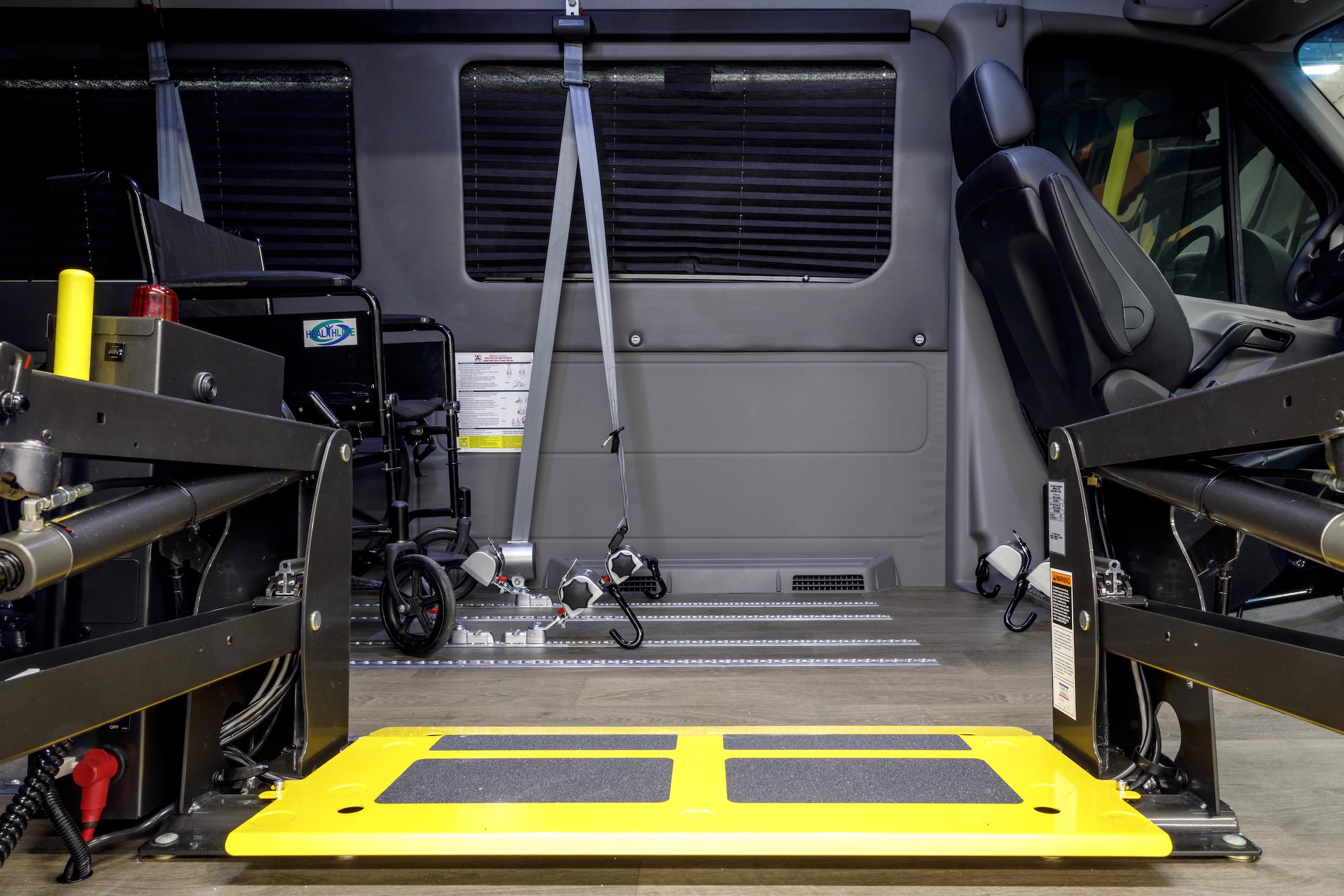 Bespoke Sprinter minibus build 170M9 · S10 photo 2
