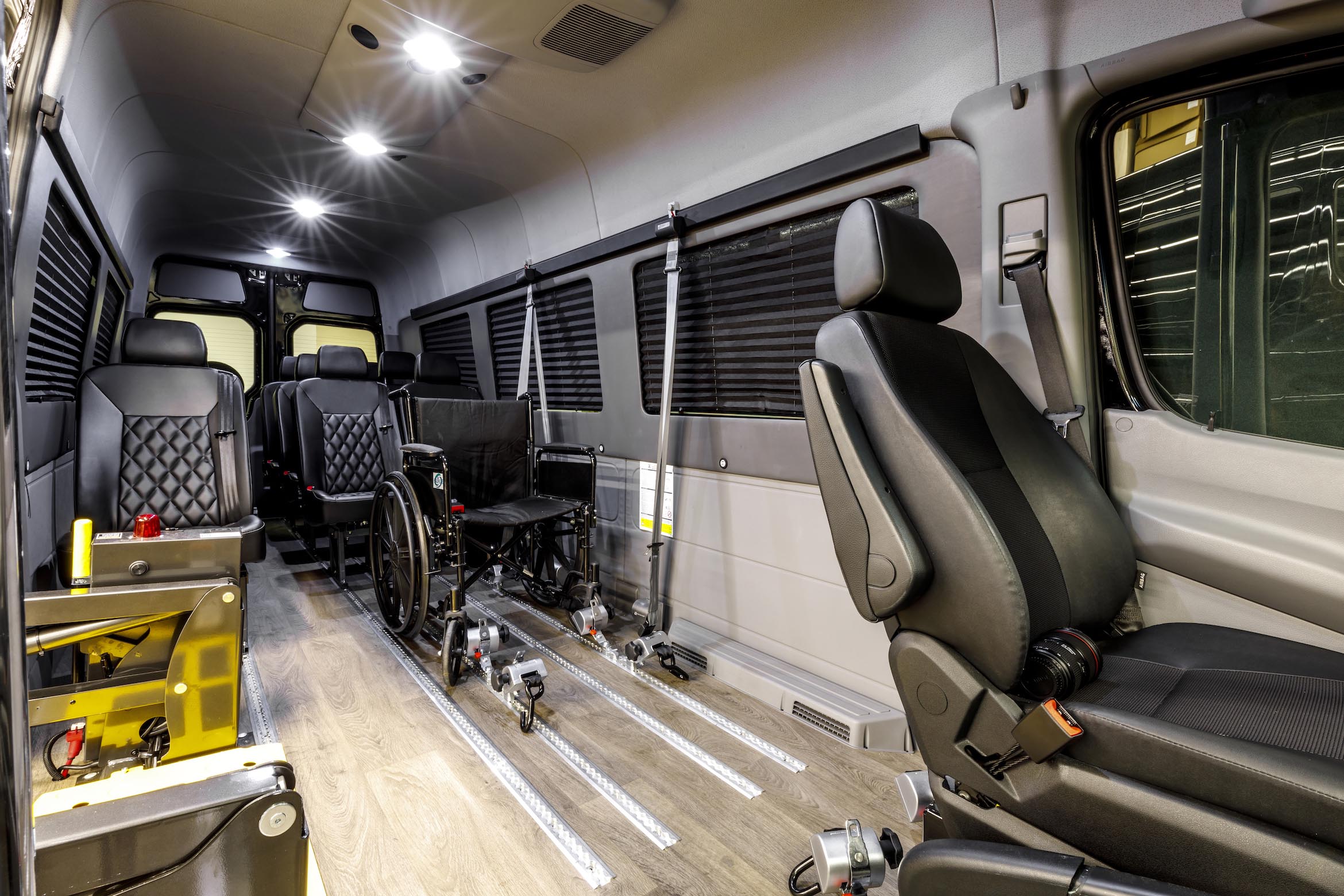 Bespoke Sprinter minibus build 170M9 · S10 photo 10