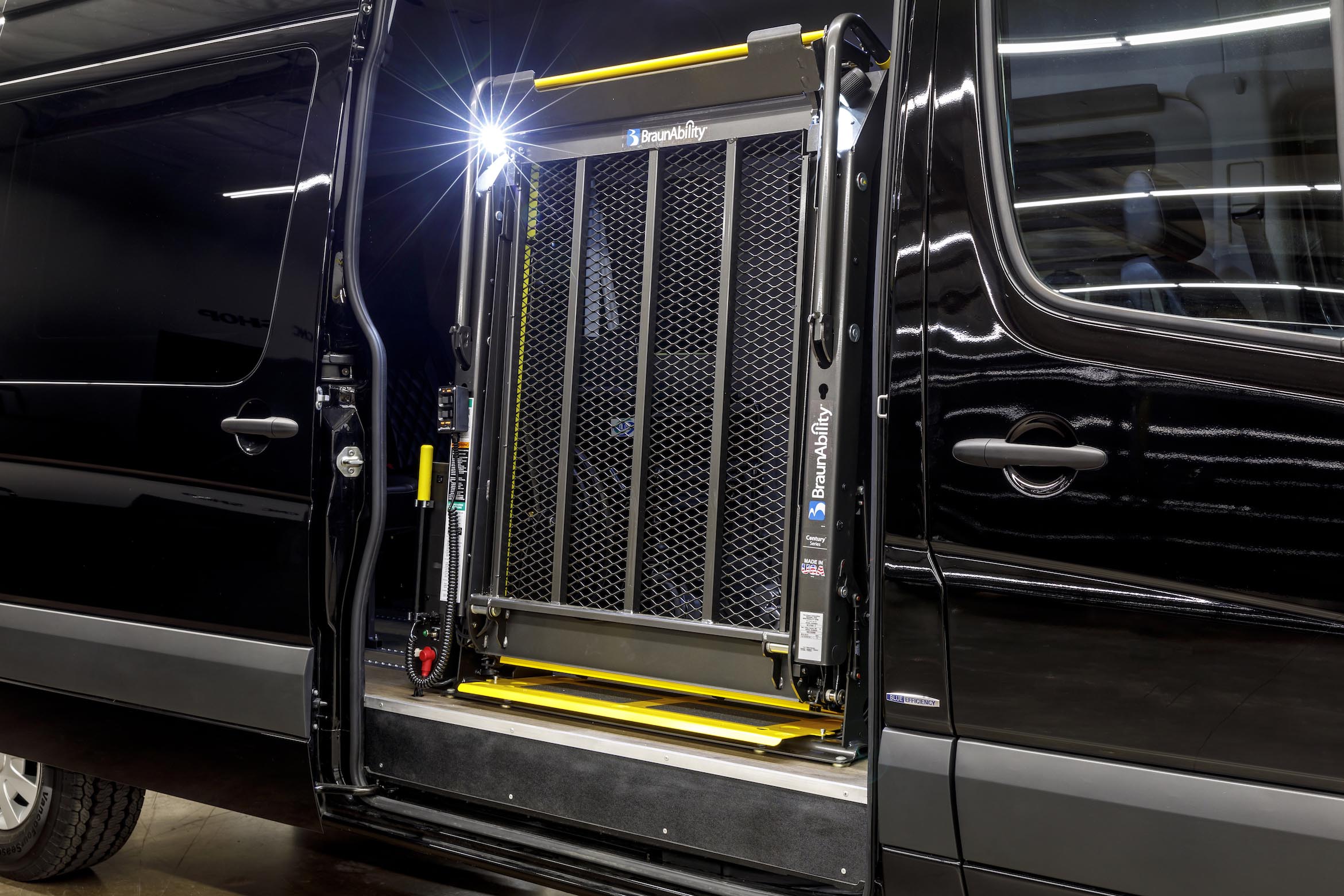 Bespoke Sprinter minibus build 170M9 · S10 photo 14