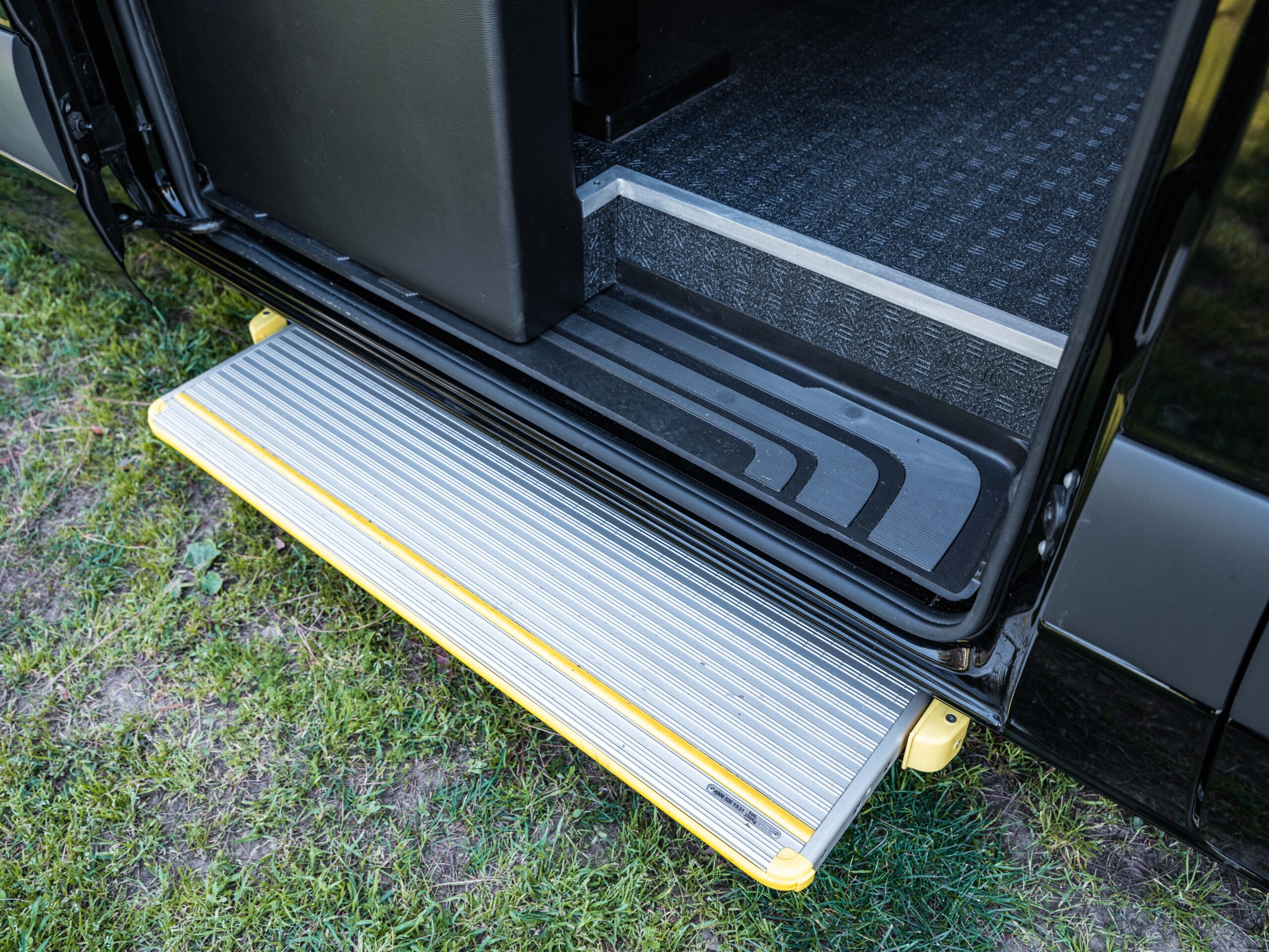 Bespoke Sprinter minibus build 170C9 · S29 photo 8