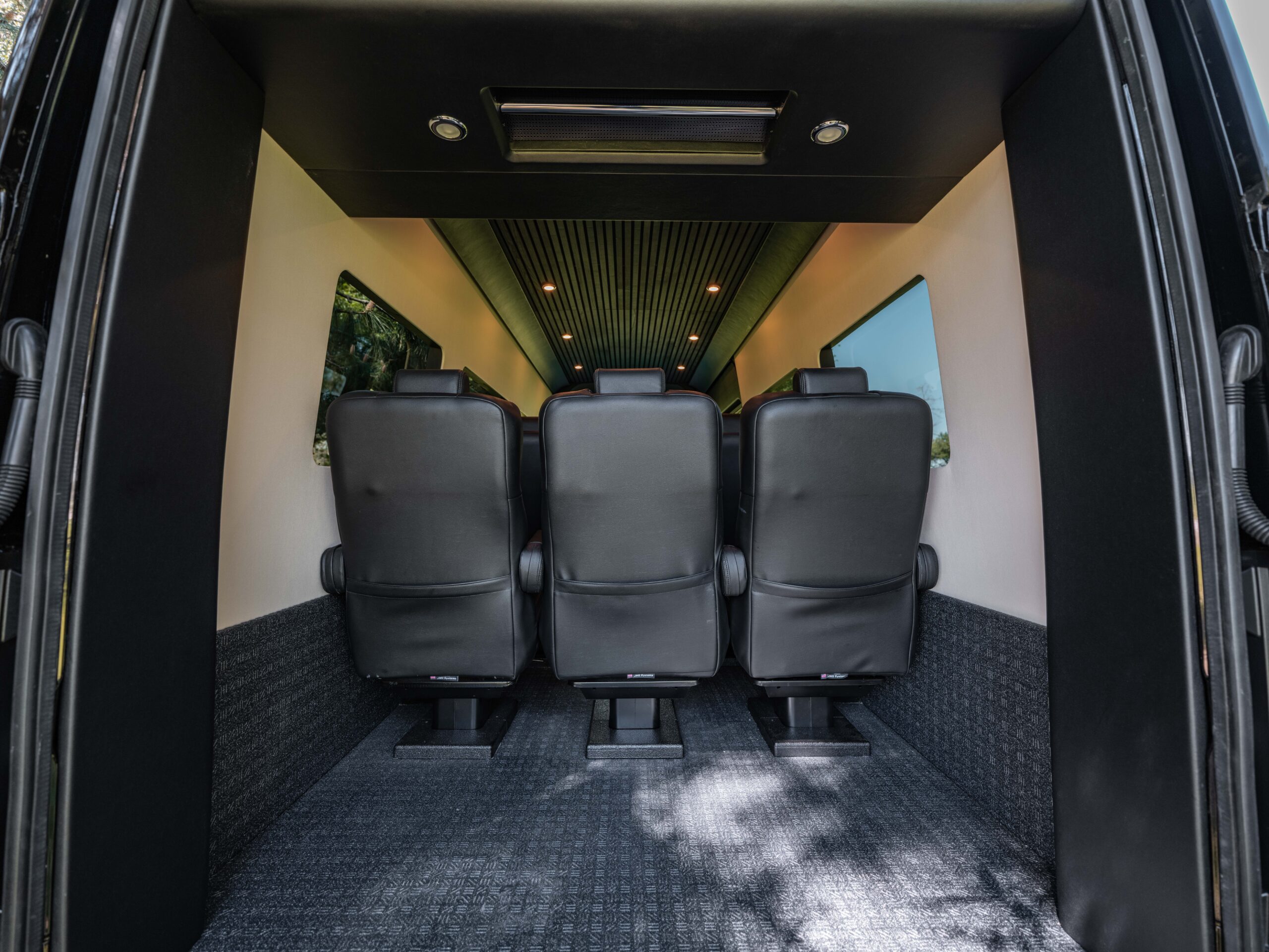 Bespoke Sprinter minibus build 170C9 · S29 photo 32