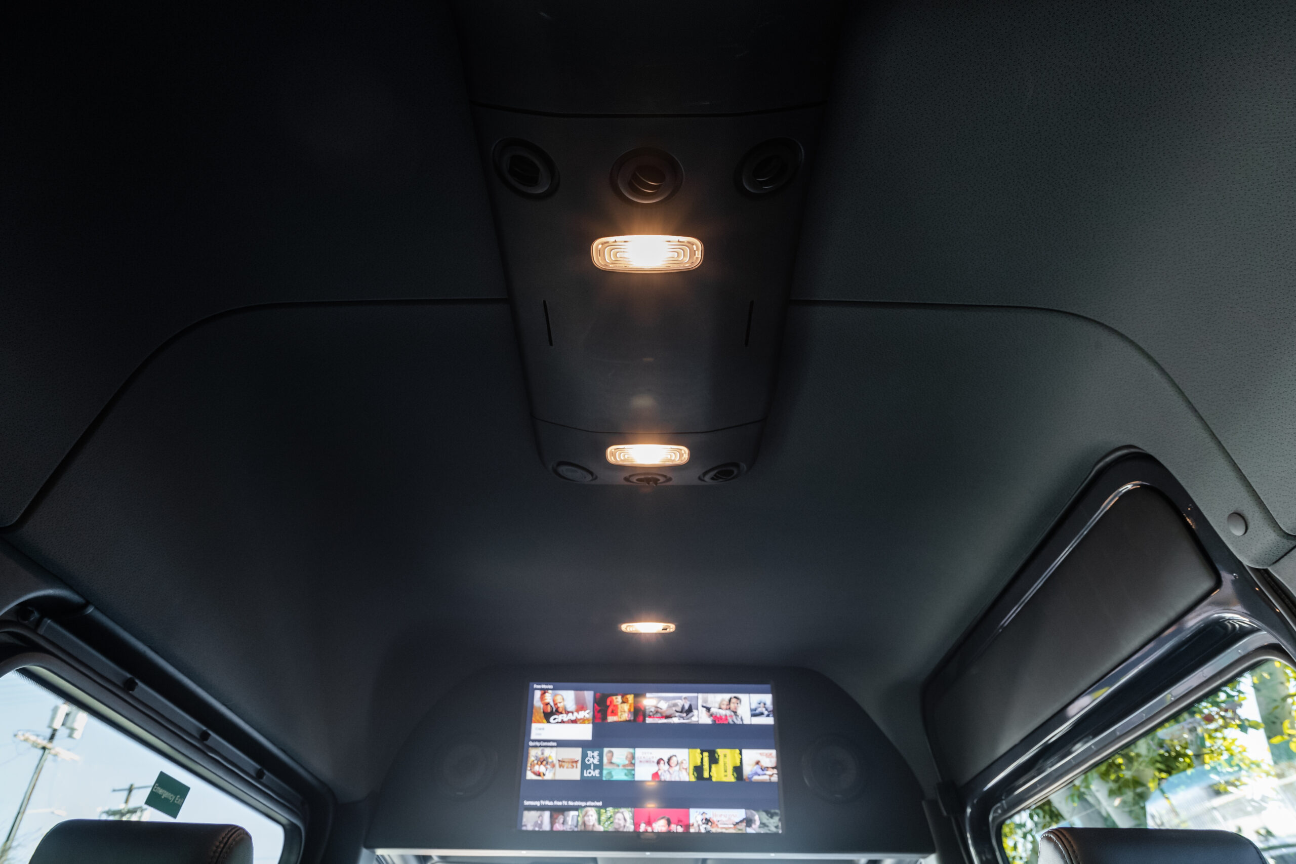 Bespoke Sprinter minibus build S21 photo 17