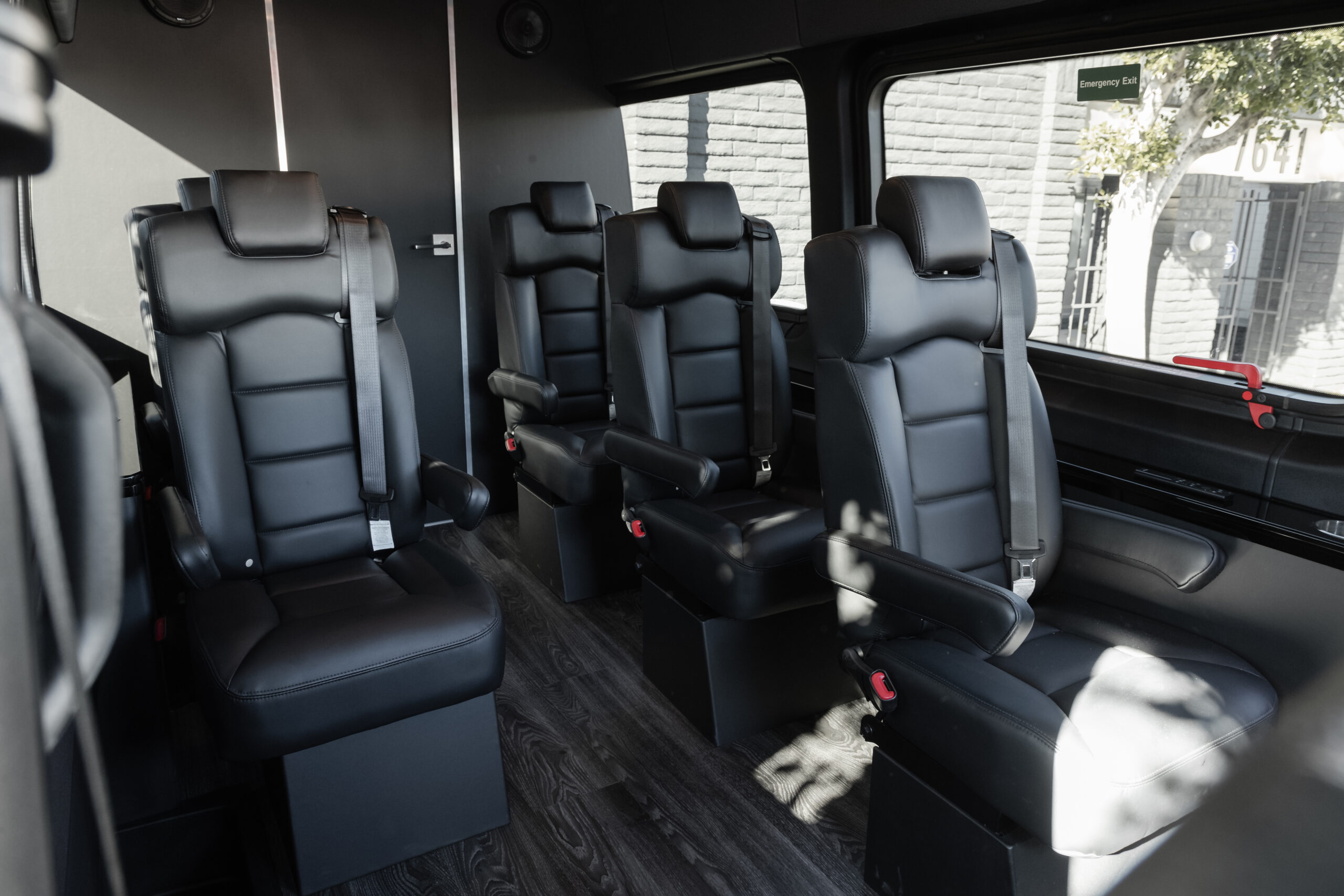 Bespoke Sprinter minibus build S21 photo 8