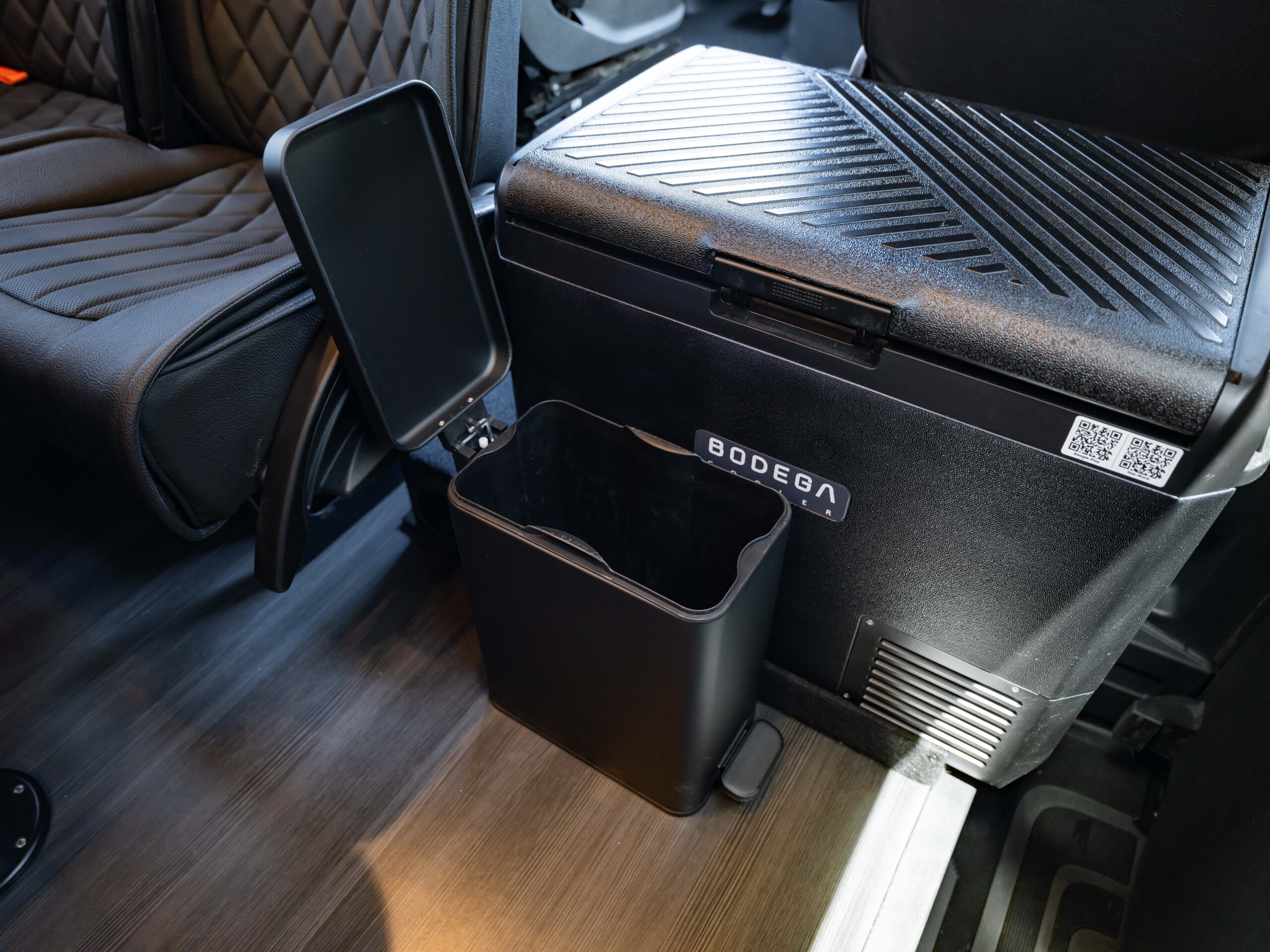 Bespoke Sprinter minibus build S34 photo 28