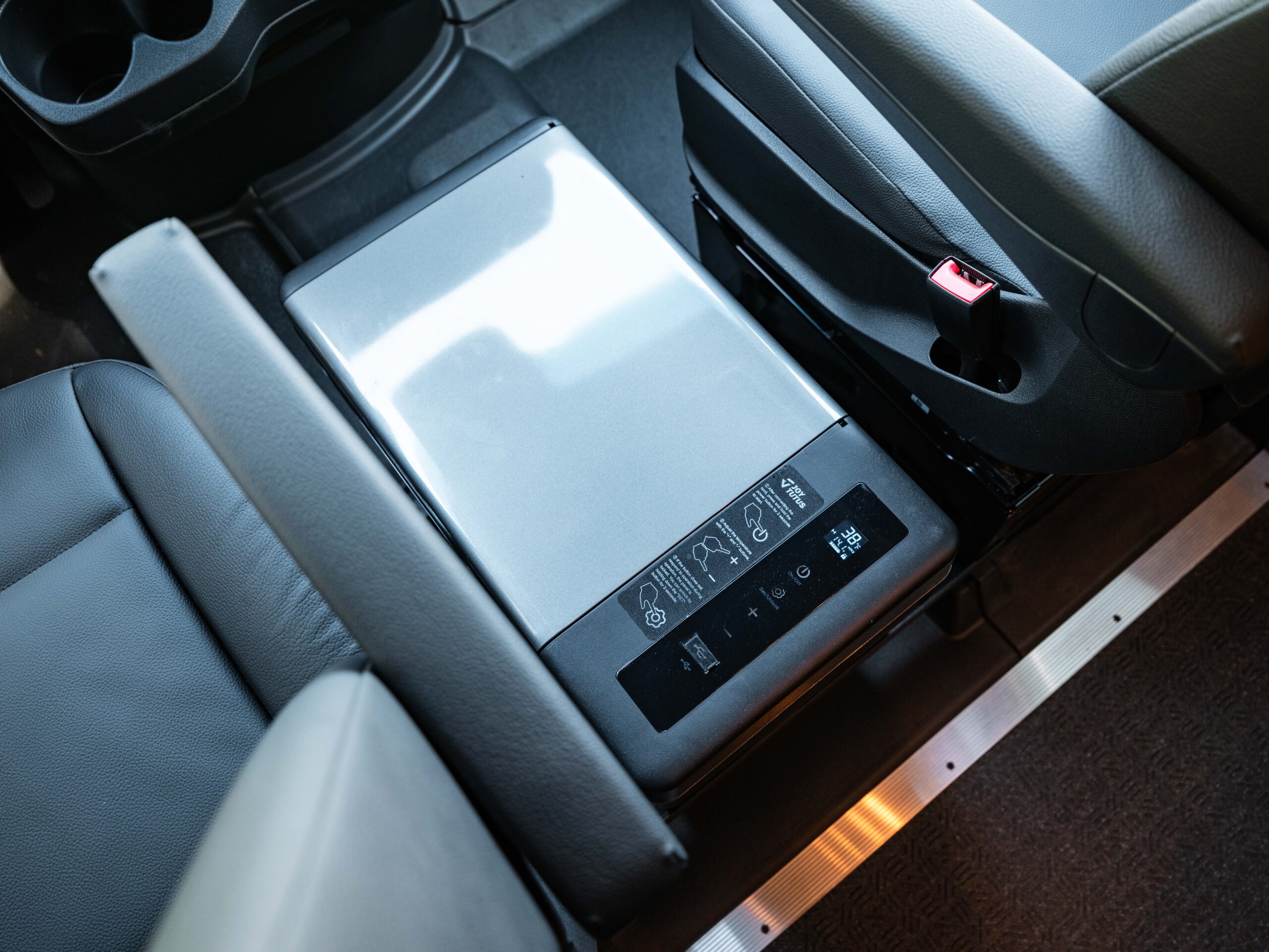 032-Bespoke-Coach-Van-1-03202024